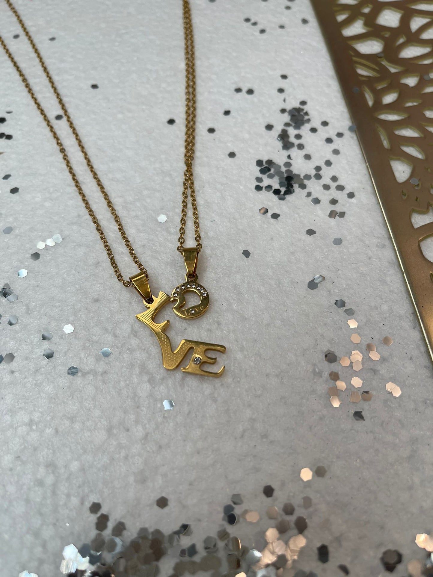 RAS DE COU LOVE ET ZIRCON