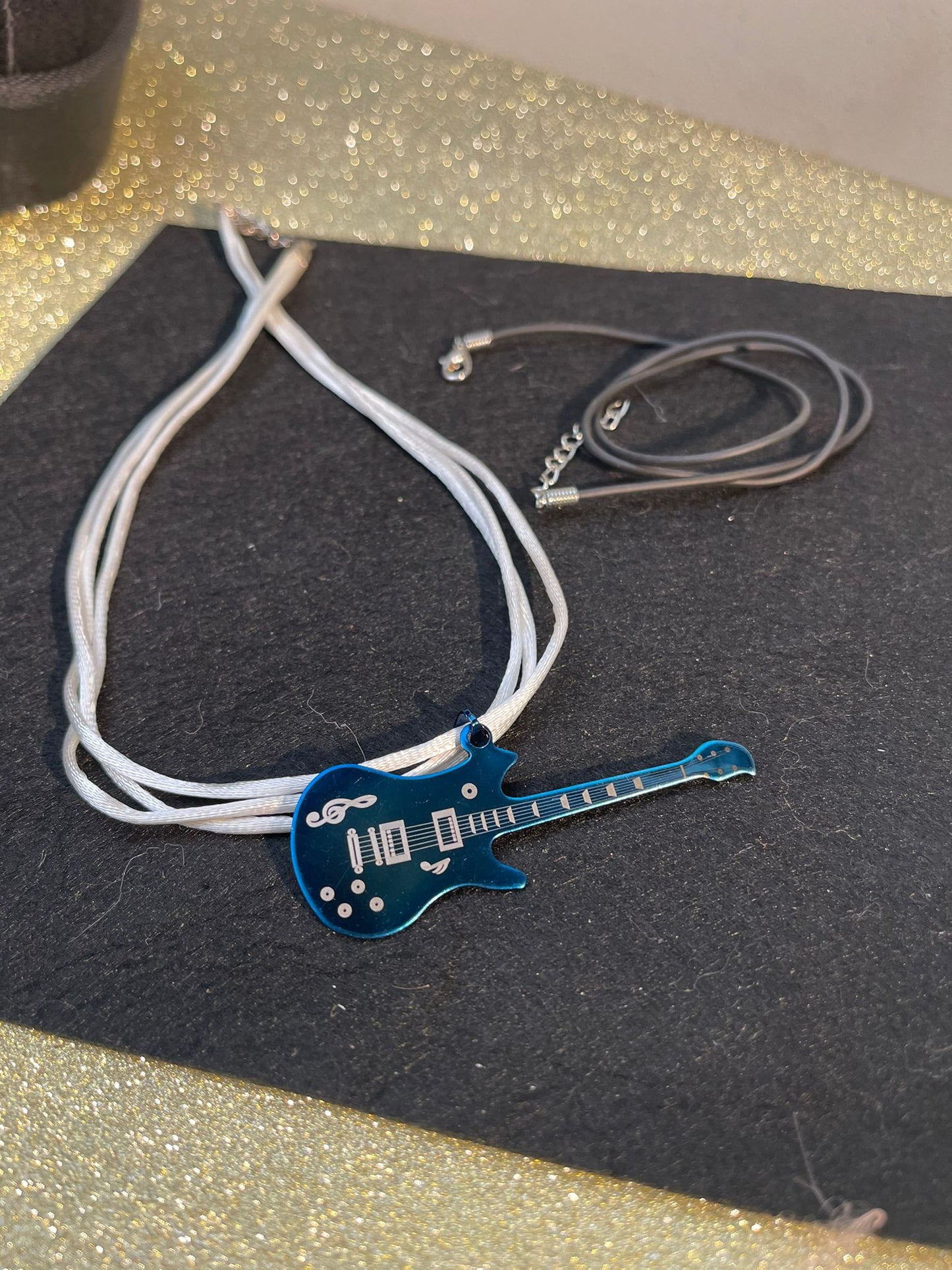 pendentifs acier