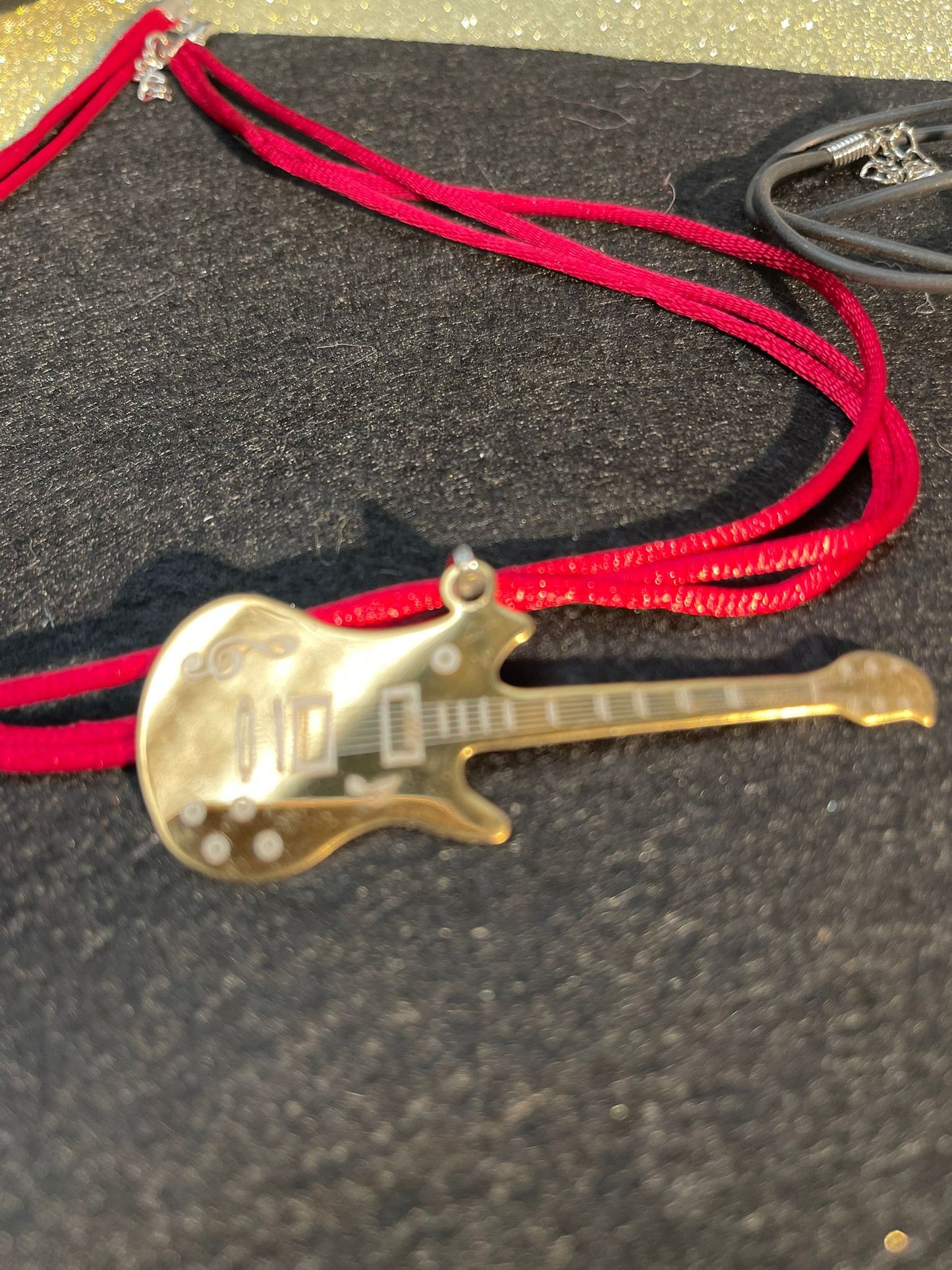 pendentifs acier