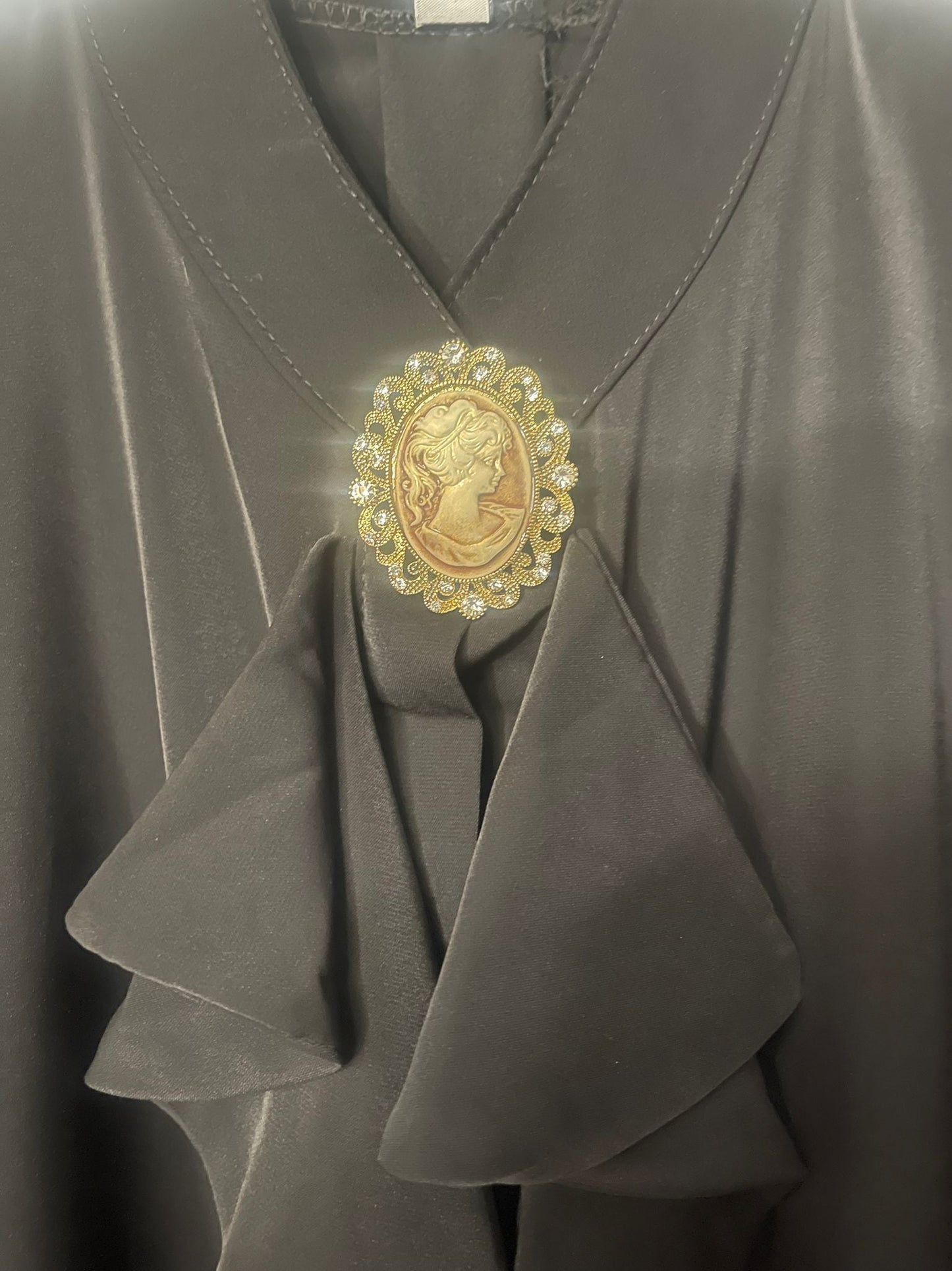 broche camée - L'autre mode