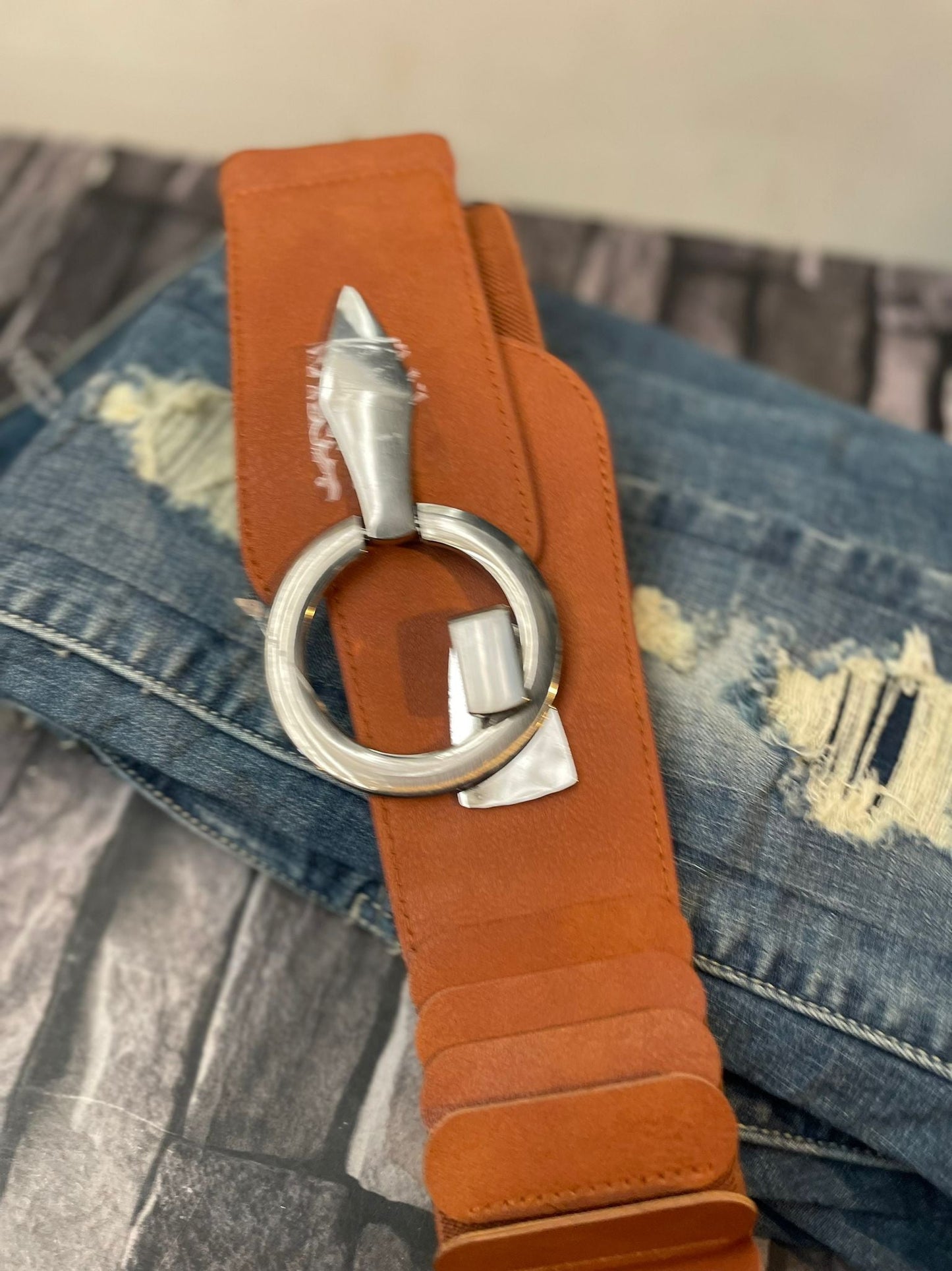 CEINTURE ÉCAILLES DE COUPE - L'autre mode