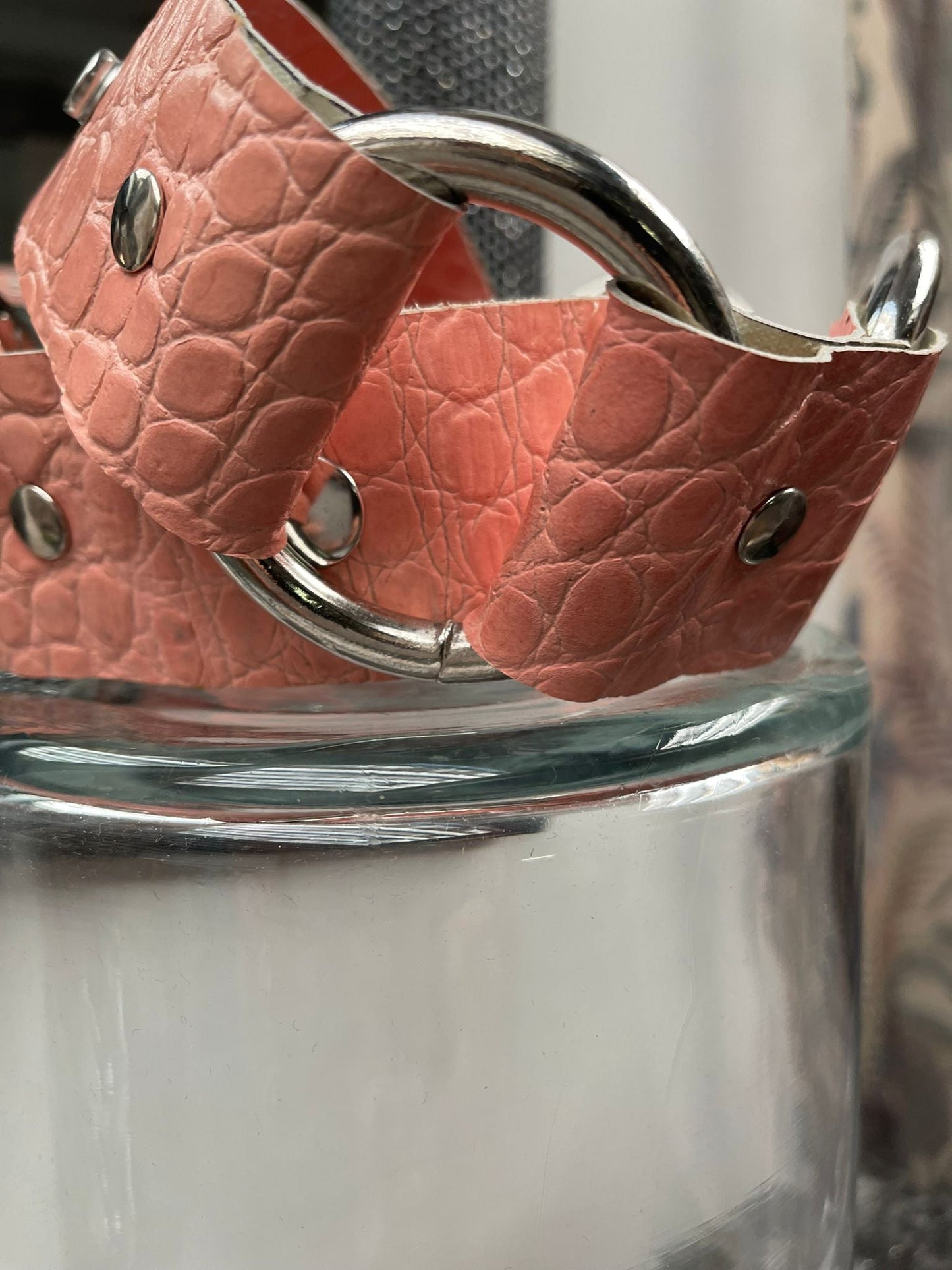CEINTURE EN CUIR ROSE - L'autre mode