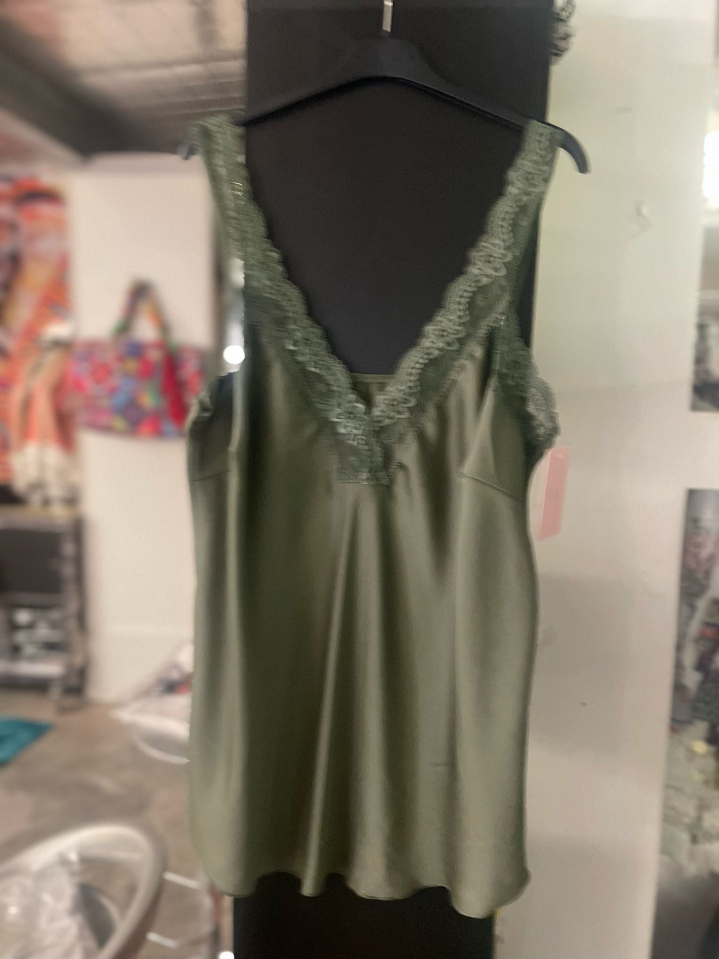 top satiné grande taille(noir réservé) - L'autre mode