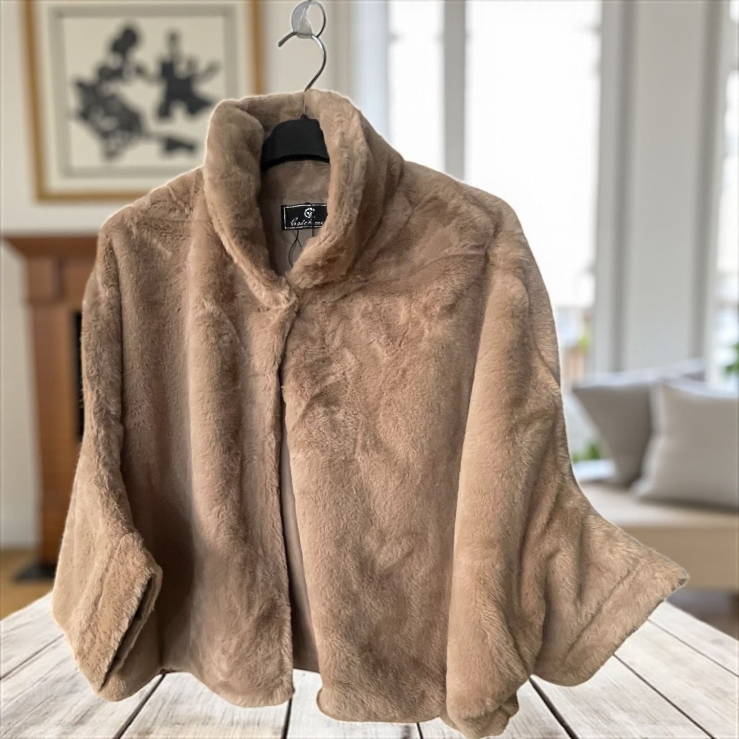 veste cape fausse fourrure - L'autre mode