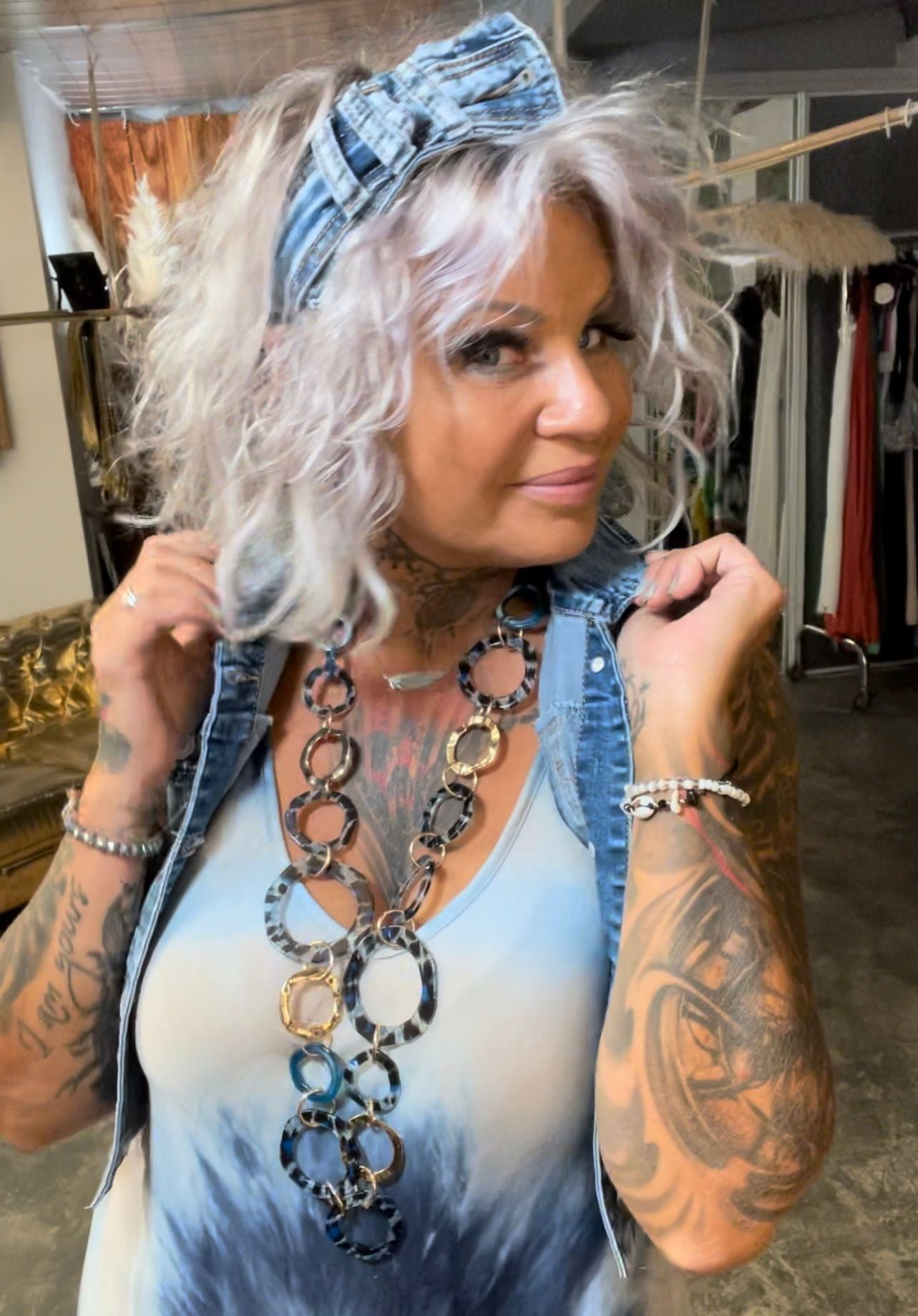 veste courte jeans vivi sans manche - L'autre mode