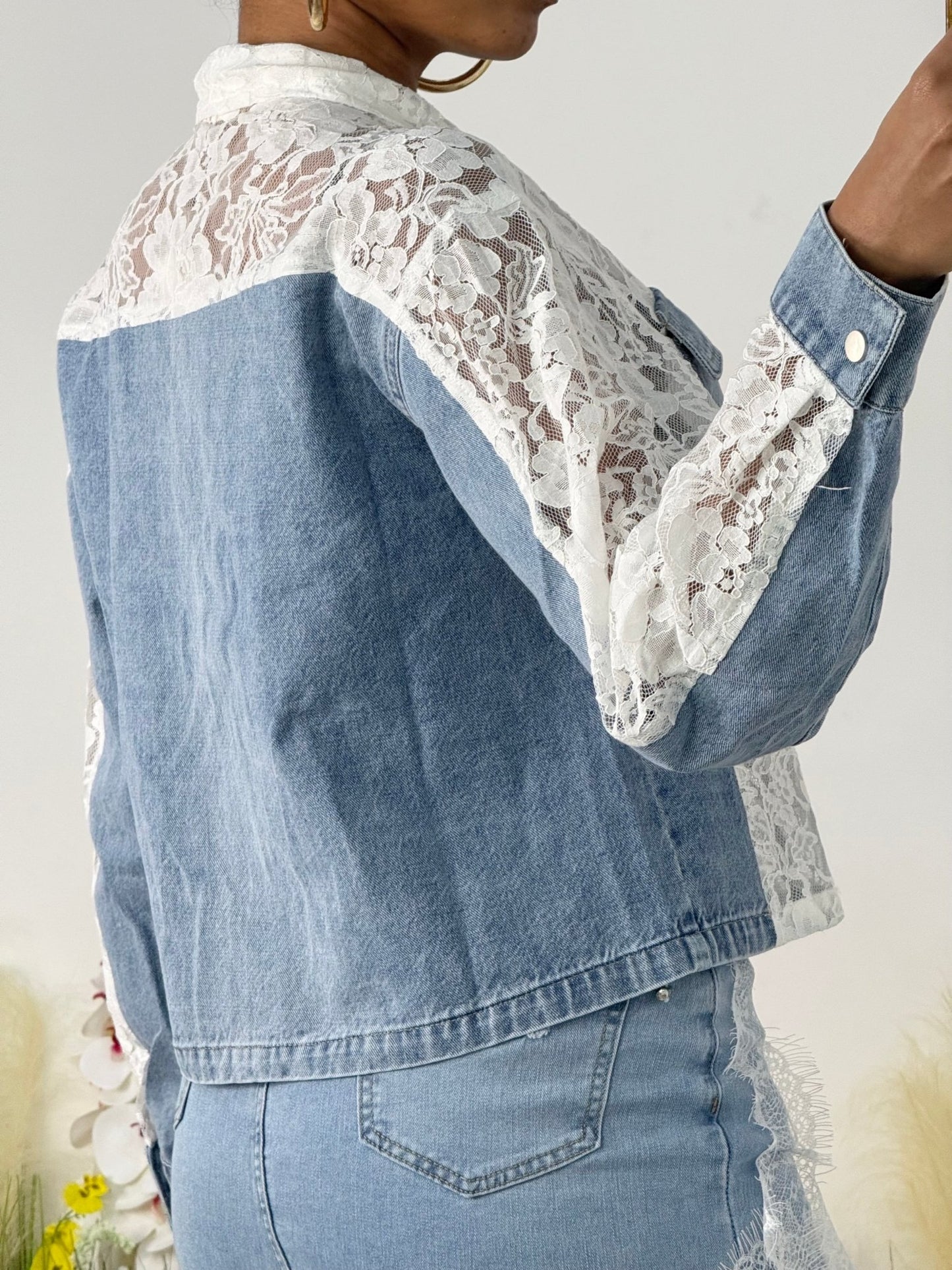 veste jeans et dentelle - L'autre mode