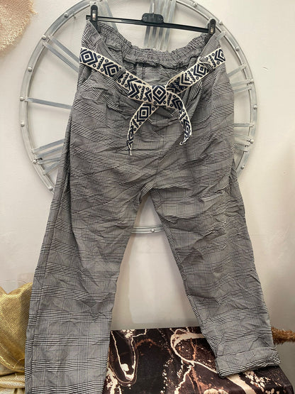 PANTALON SUR LE CARREAU(spéçial grandes tailles)