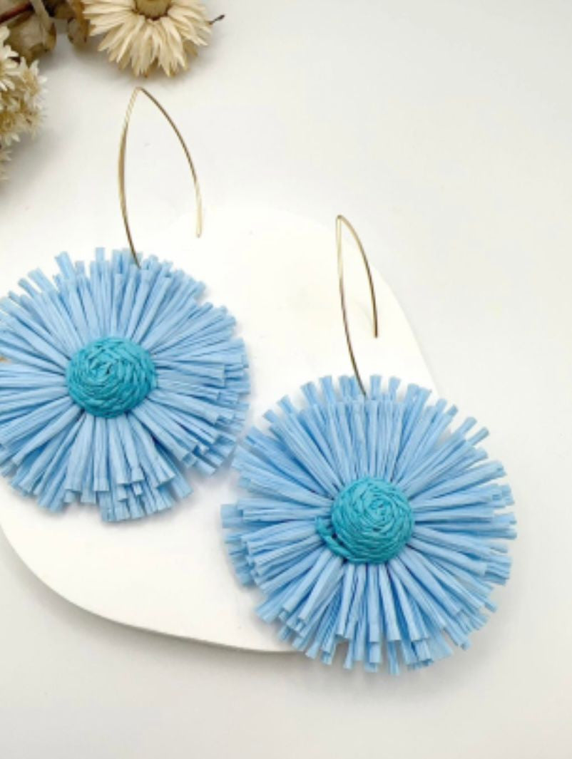 BOUCLES EN PAILLE DE RAPHIA 1