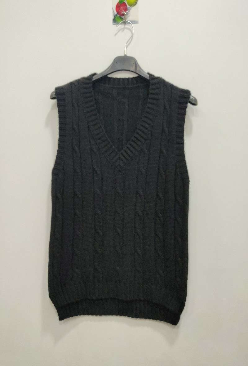 PULL SANS MANCHES RZF
