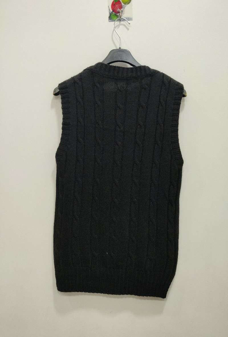 PULL SANS MANCHES RZF