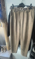 Pantalon suédine avec poche et ceinture