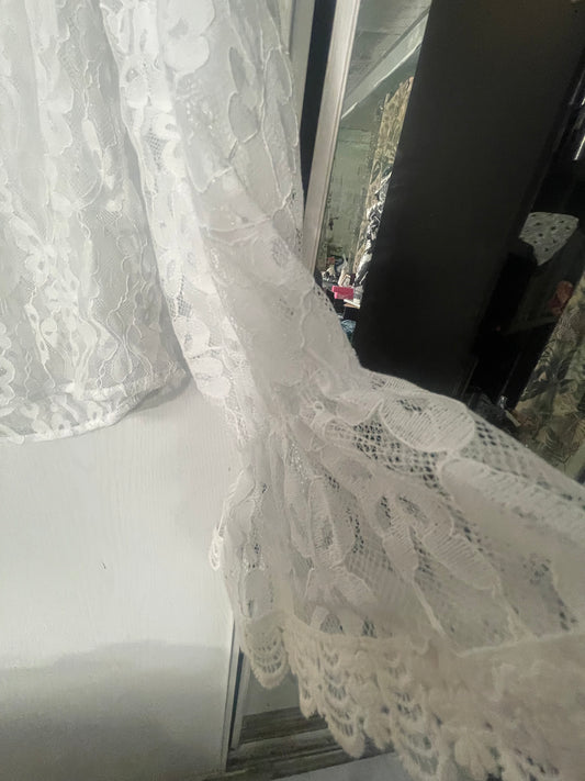 Chemisier dentelle de lumière