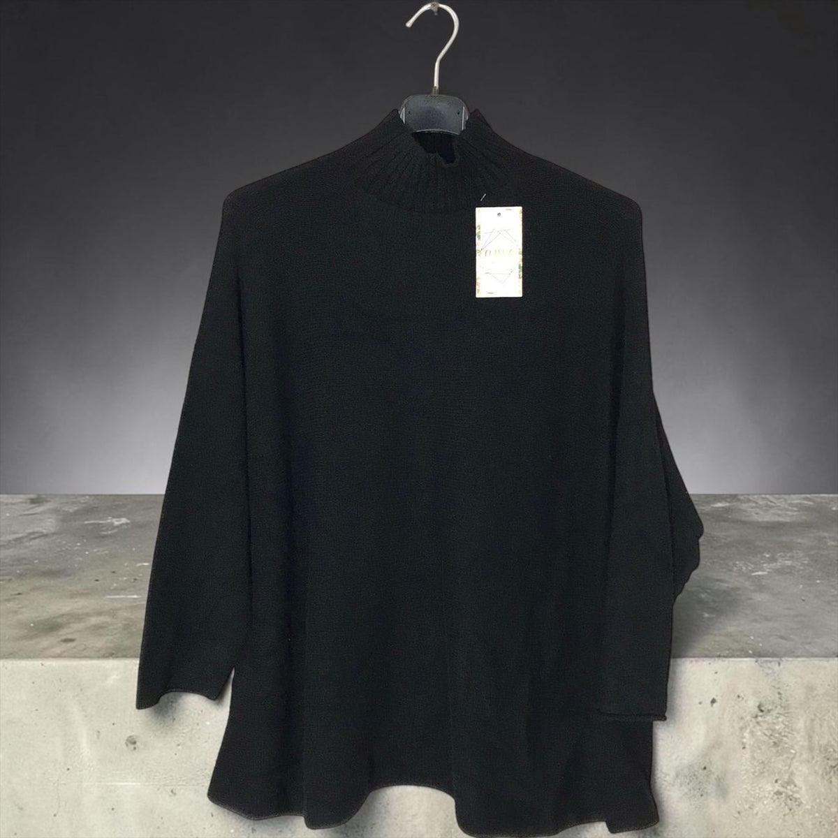 Pull oversize col montant