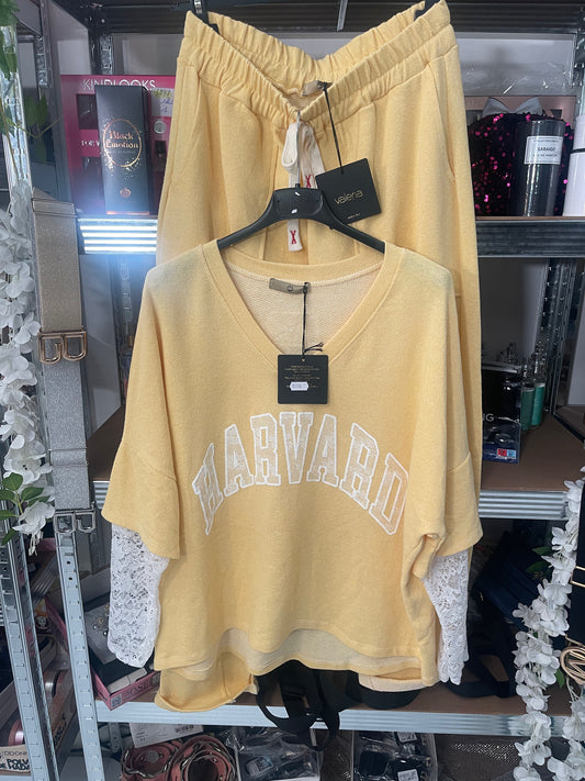 Ensemble jogging classe