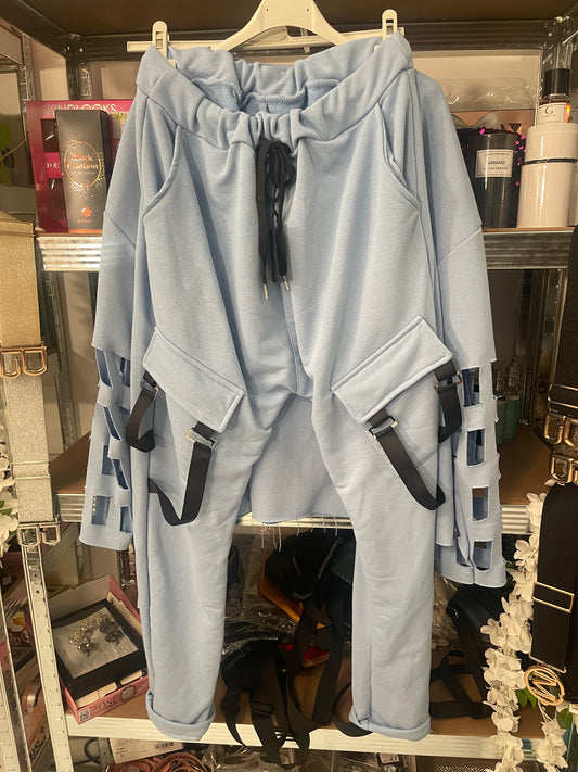 Ensemble jogging skull