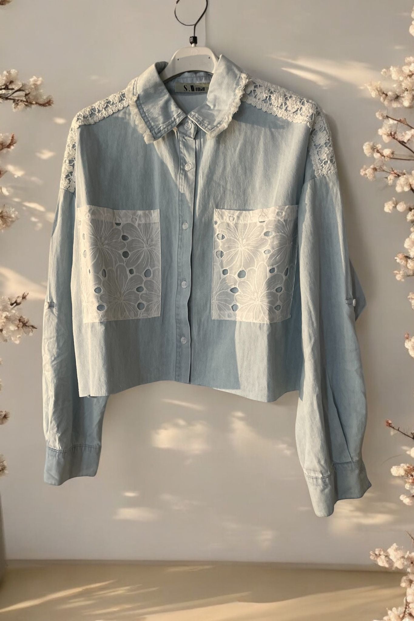 chemise jeans et broderie - L'autre mode