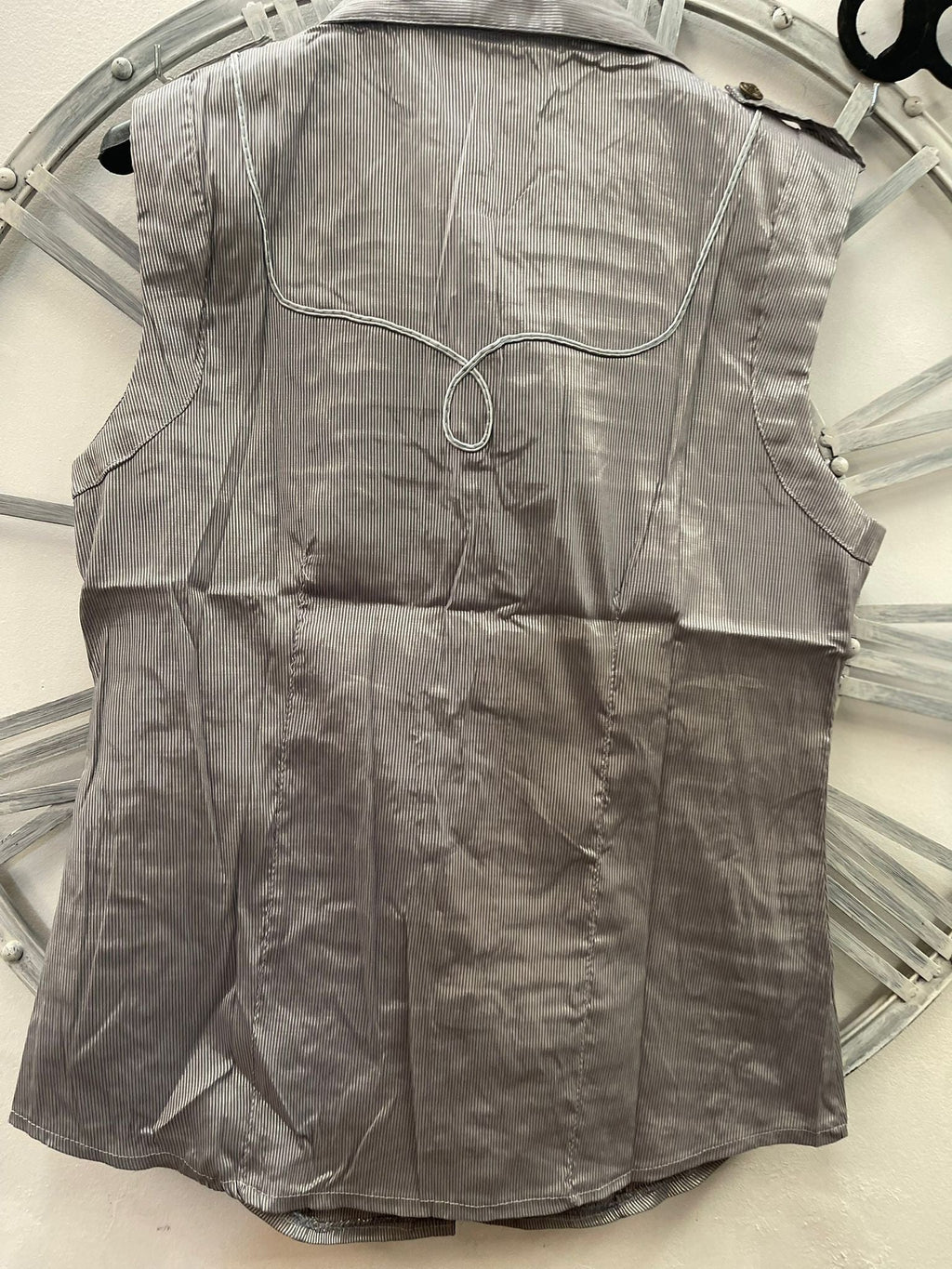 CHEMISE SANS MANCHE OFFICIER - L'autre mode