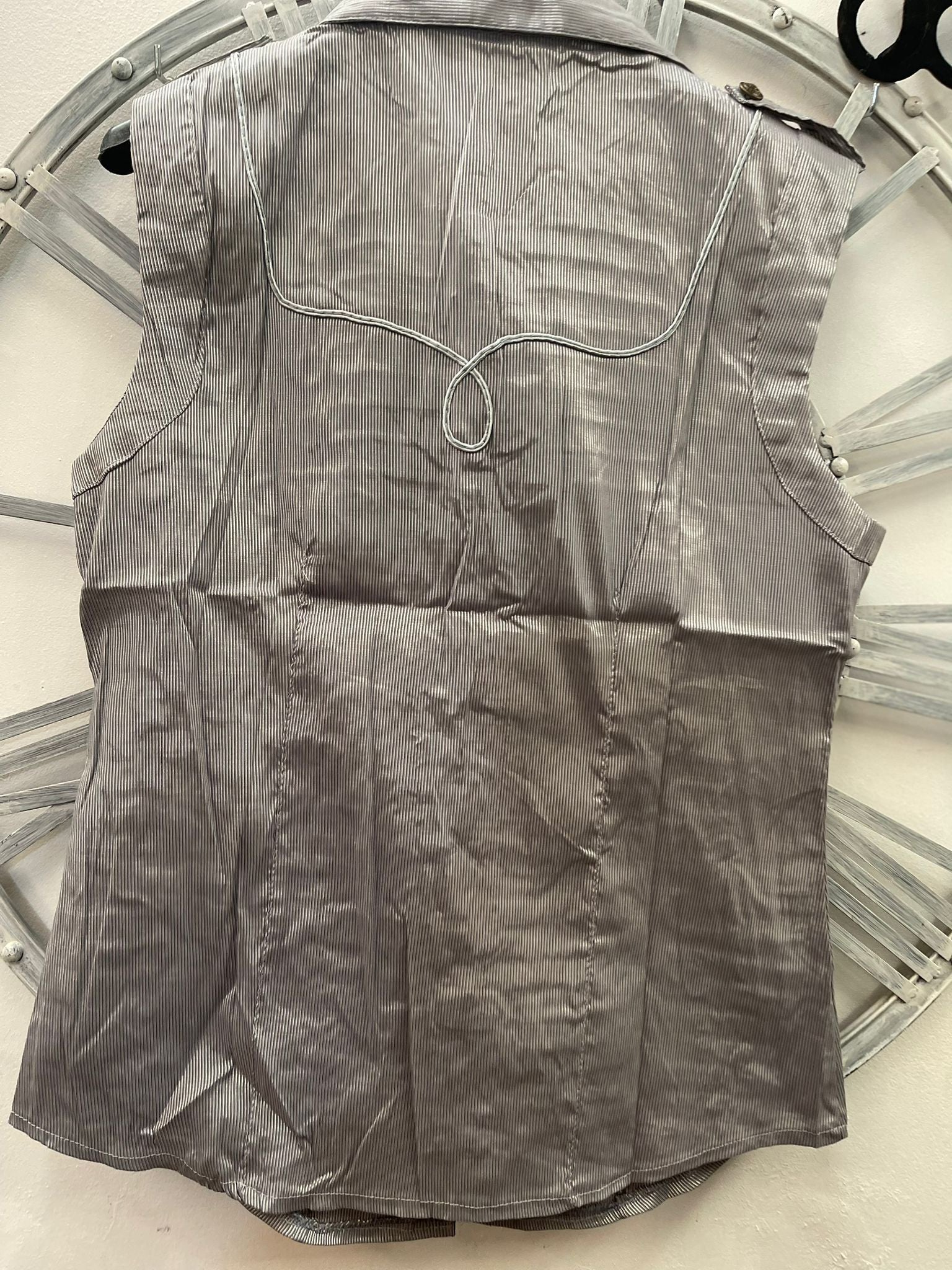 CHEMISE SANS MANCHE OFFICIER - L'autre mode