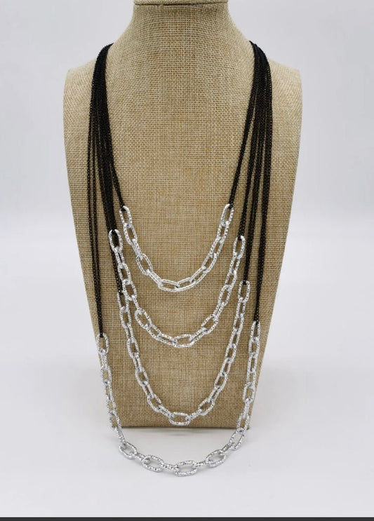 Collier multi chaînes - L'autre mode