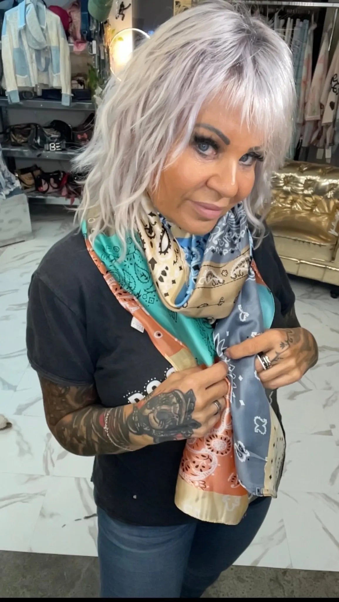 foulard large imprimé bandana - L'autre mode
