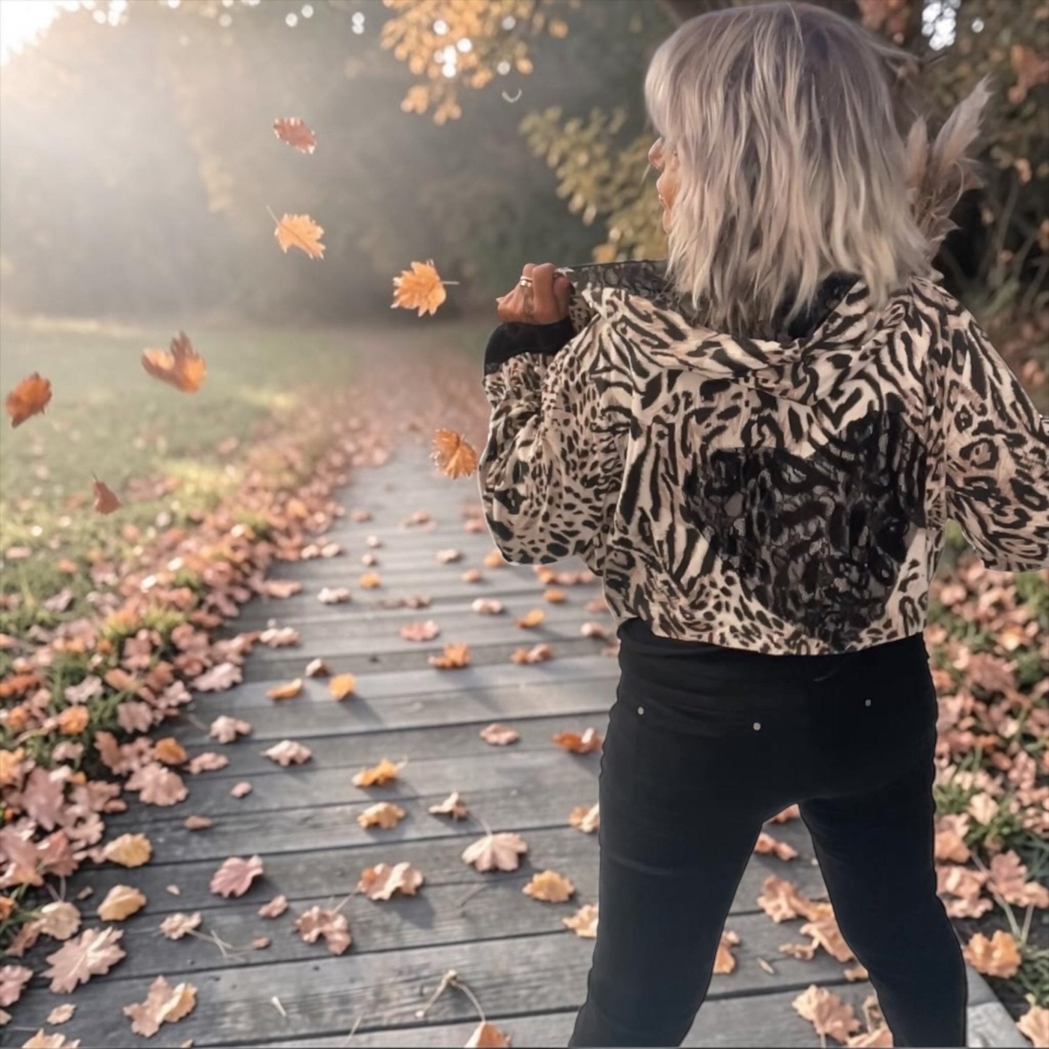 Gilet léopard cœur dentelle - L'autre mode