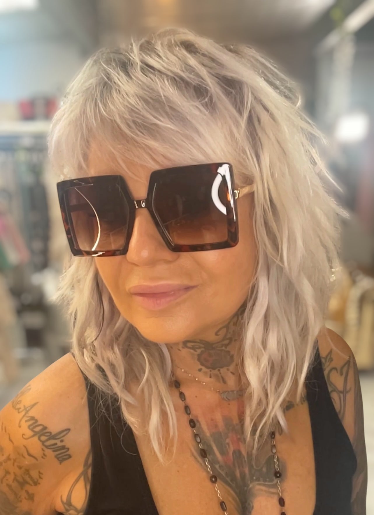 Lunette solaires carrées - L'autre mode