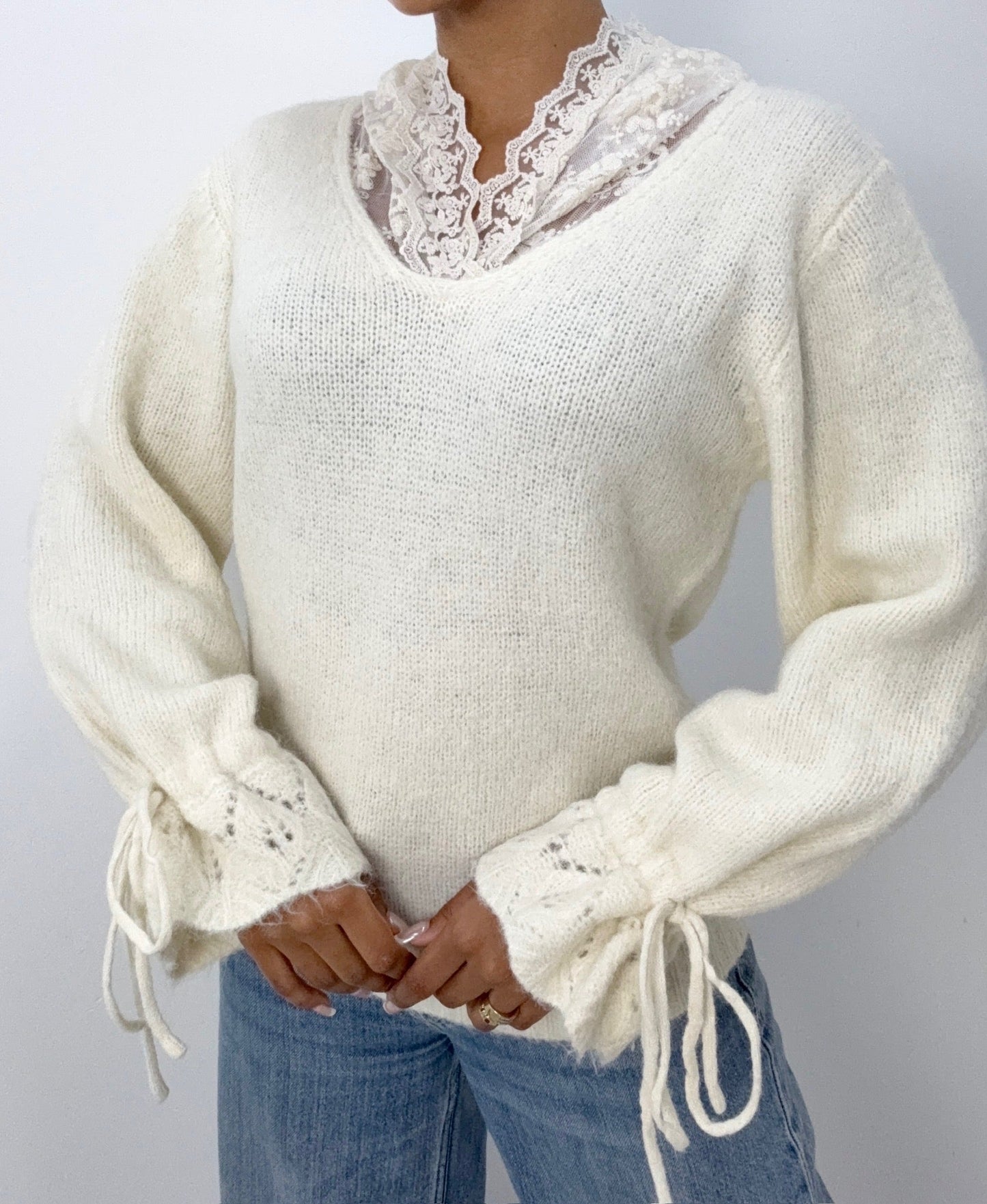 pull capuchon dentelle - L'autre mode