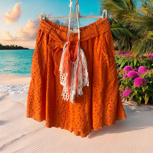 SHORT BRODERIE ANGLAISE et son collier crunchy - L'autre mode