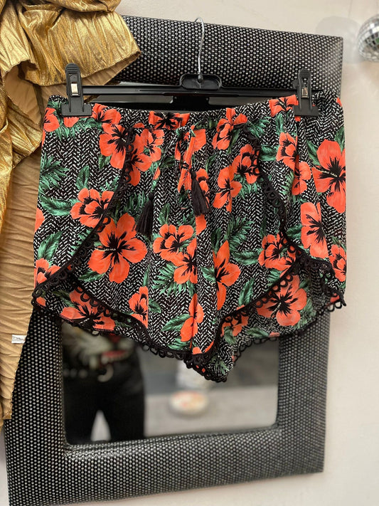 SHORT FLEURI - L'autre mode
