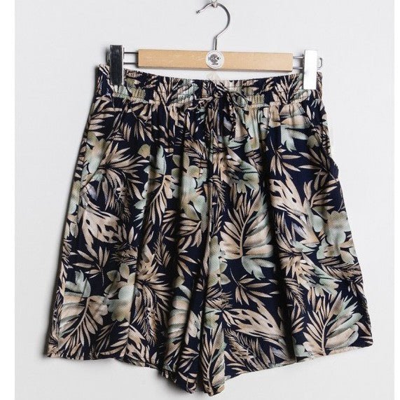 SHORT FLUIDE À IMPRIMÉ TROPICAL - L'autre mode