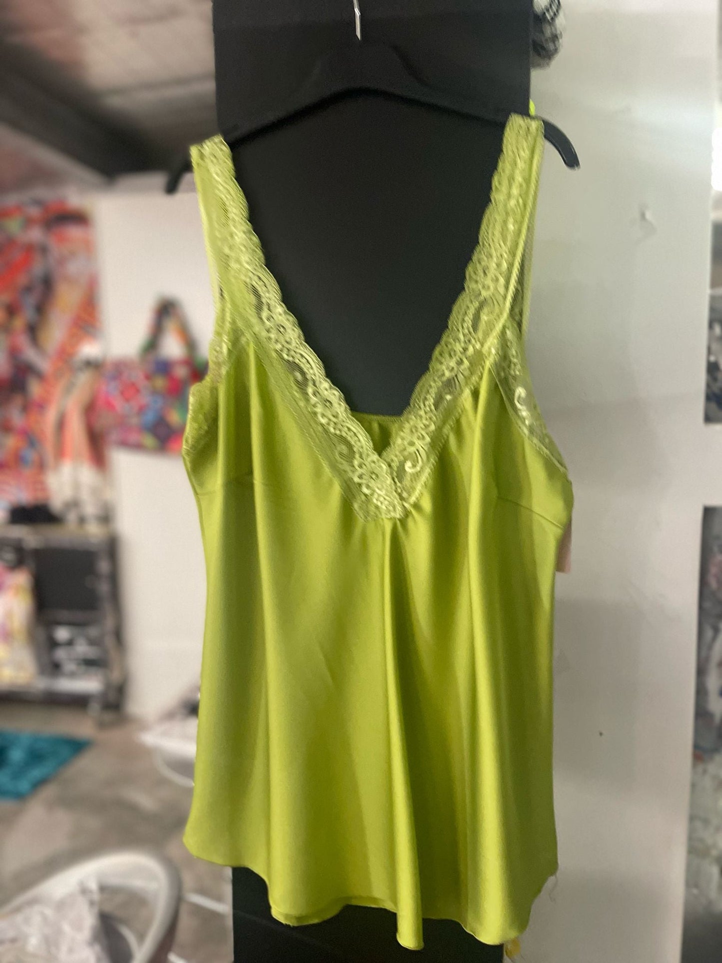 top satiné grande taille(noir réservé) - L'autre mode