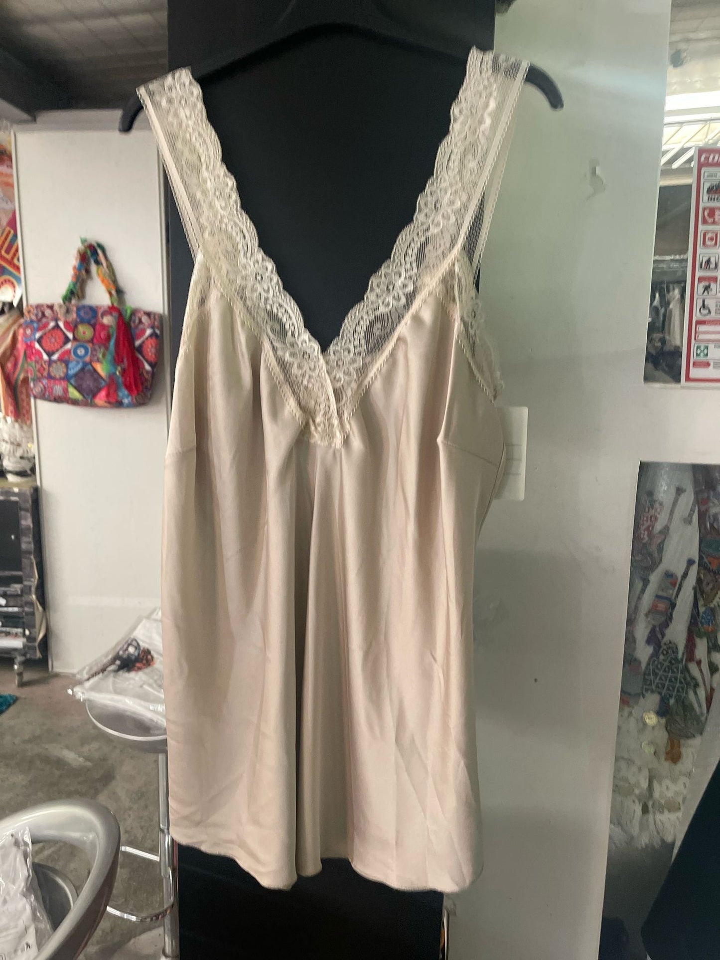 top satiné grande taille(noir réservé) - L'autre mode