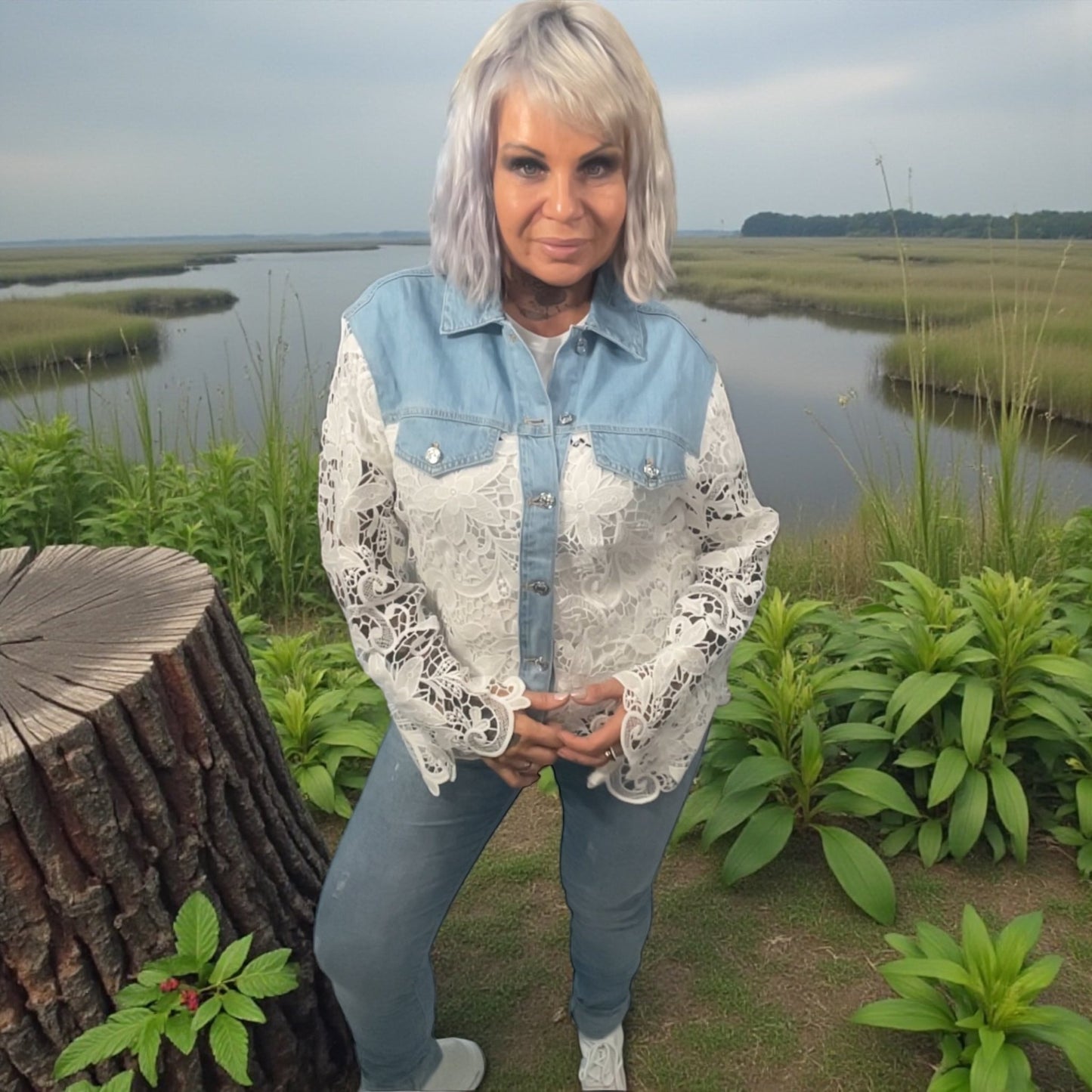 Veste dentelle de fleurs et jeans - L'autre mode