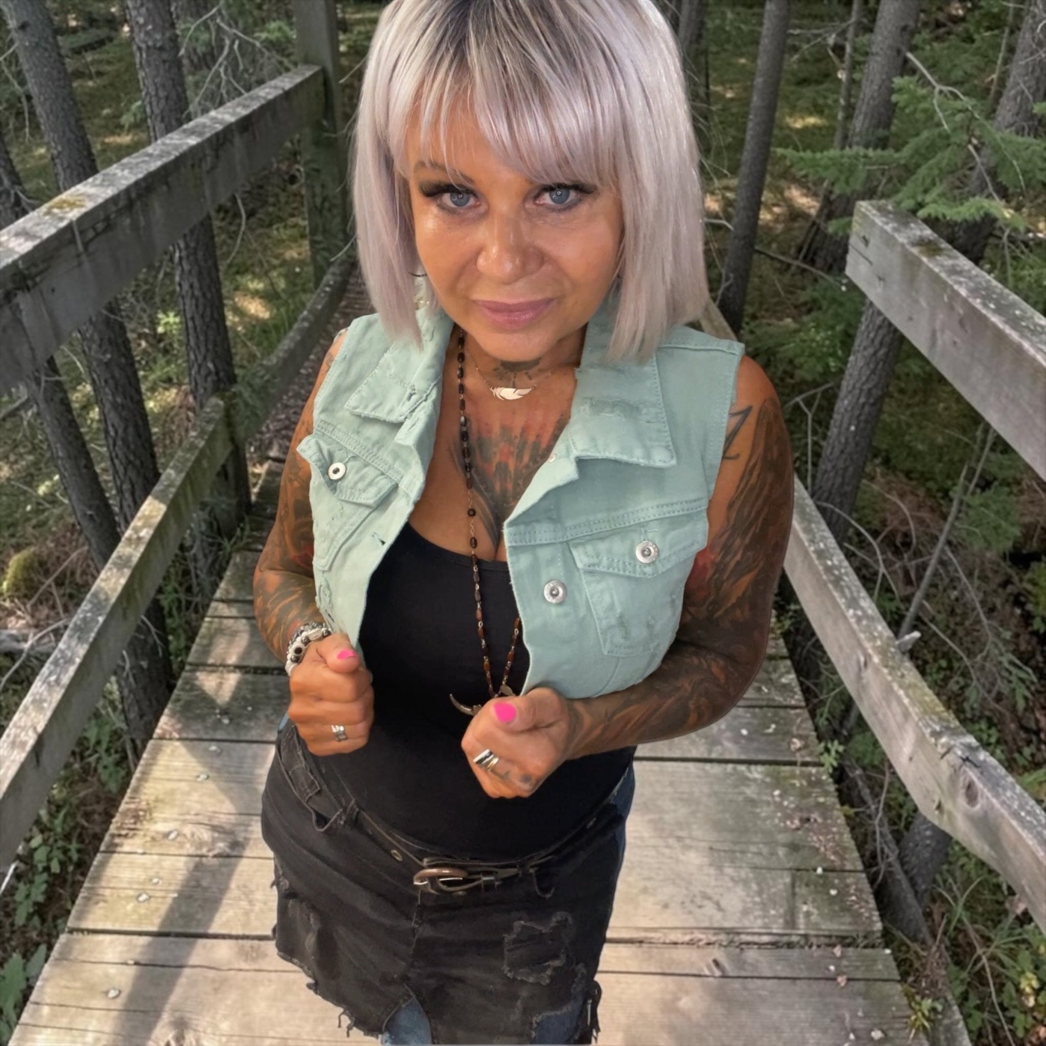 Veste sans manche en jeans crunchy céladon - L'autre mode